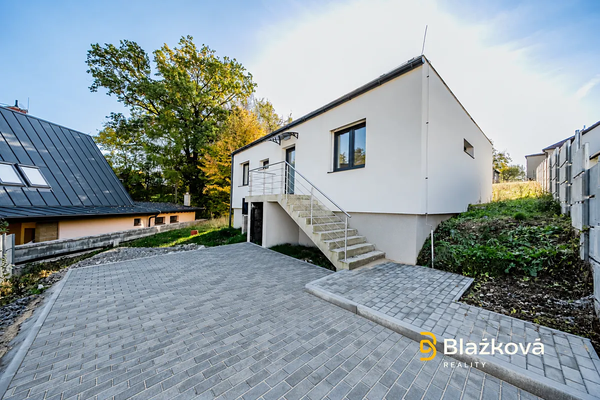 Pronájem rodinného domu 81 m², pozemek 1023 m²