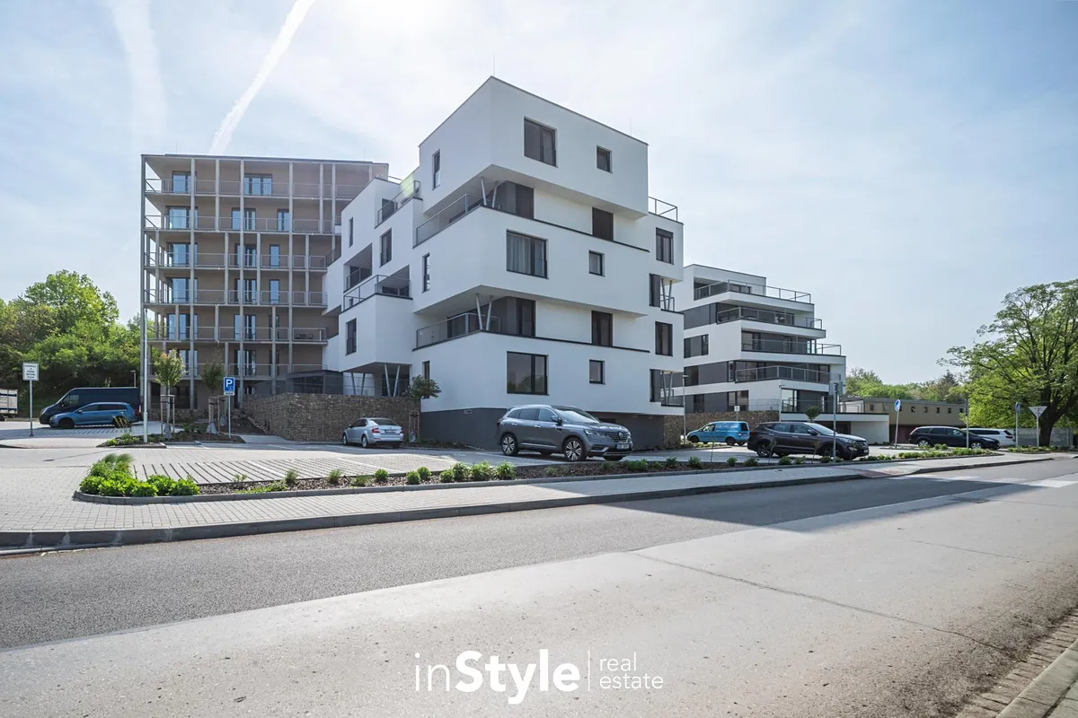 Pronájem bytu 2+kk 66 m²