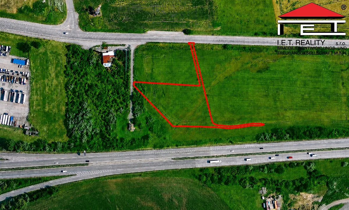 Prodej komerčního pozemku 5187 m²