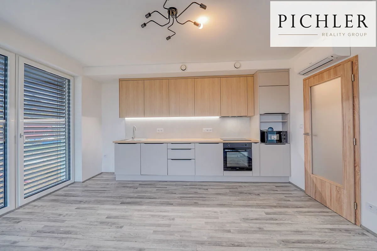 Pronájem bytu 3+kk 67 m²