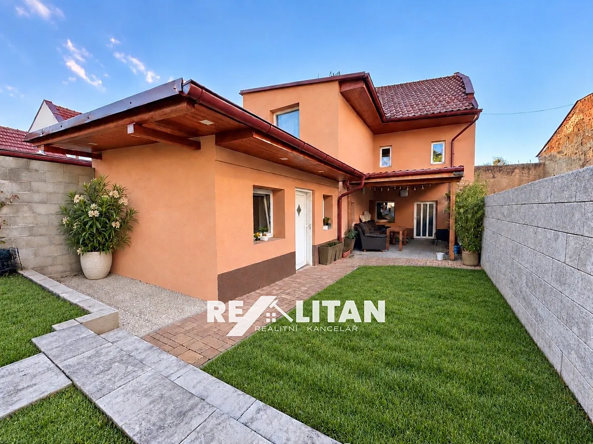 Prodej rodinného domu 170 m², pozemek 192 m²