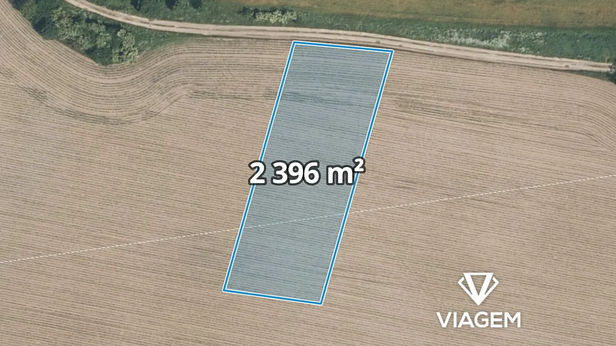Prodej pole 2396 m²
