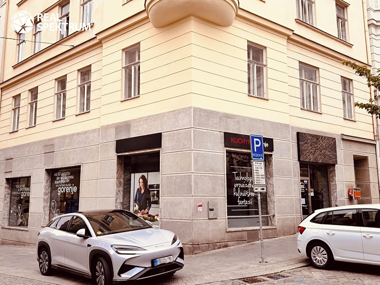 Комерційне приміщення в оренду, 109 м² (7 з 10)