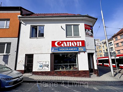 Prodej komerčního prostoru, 210 m² (2 z 5)