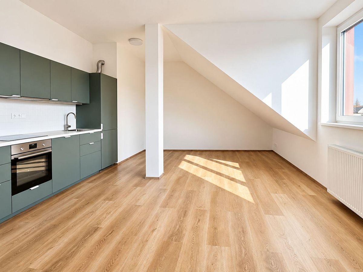 Pronájem bytu 2+kk 62 m² – fotografie 2