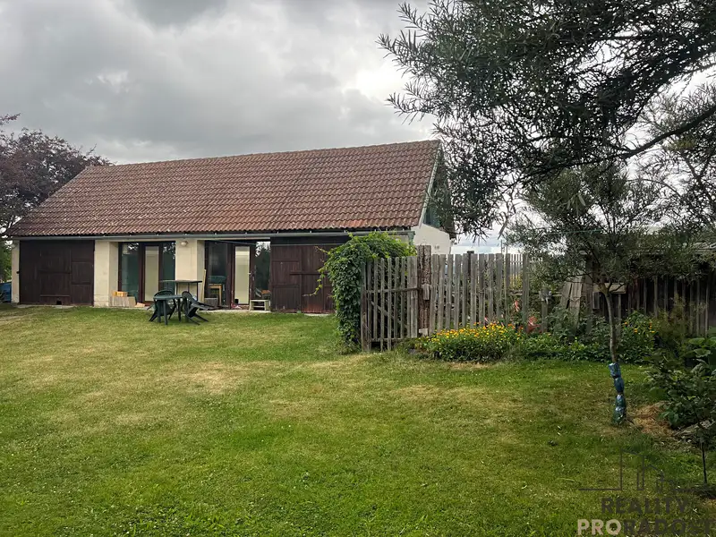Prodej rodinného domu 443 m², pozemek 221 m², Čistá – náhled fotky 3