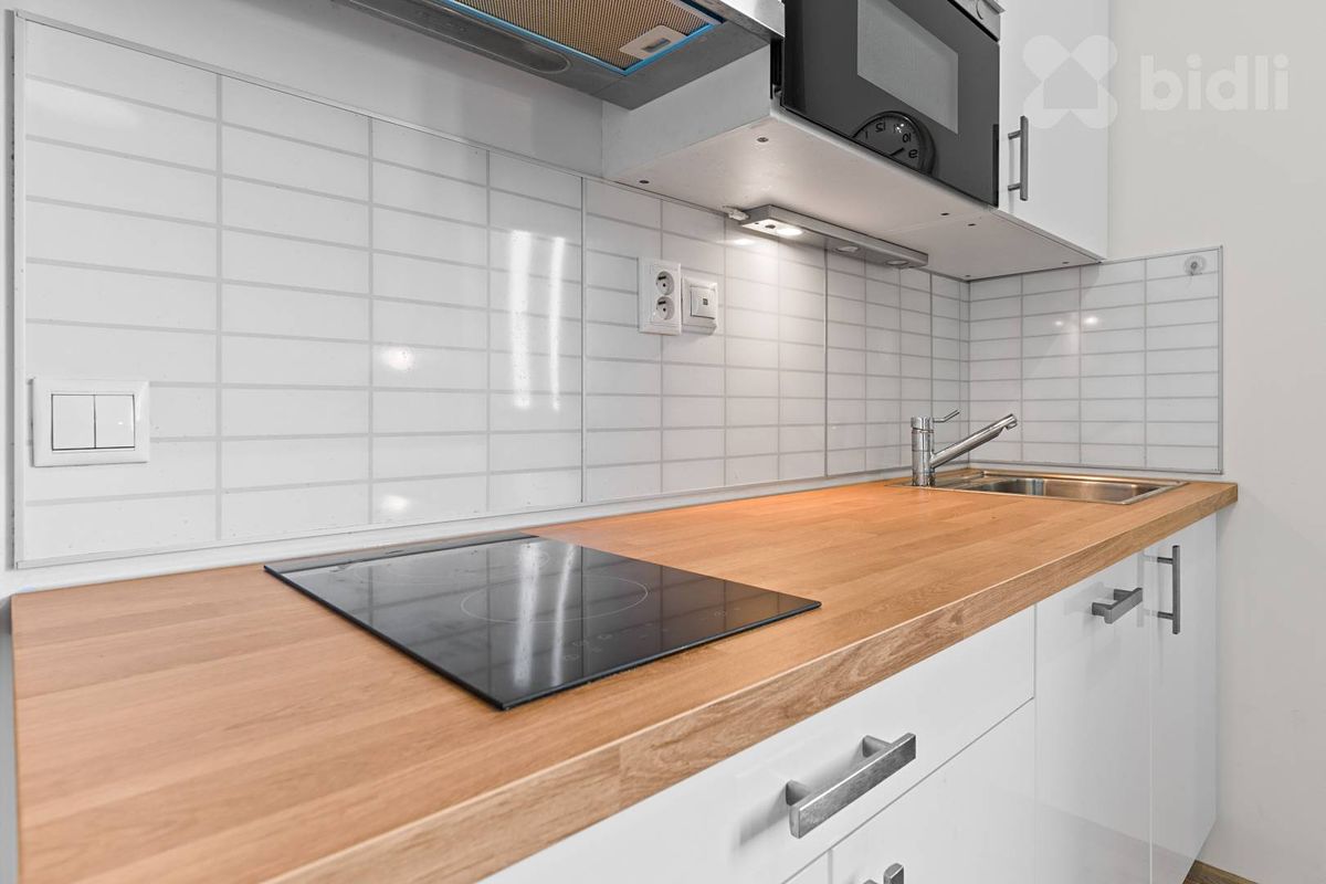 Pronájem bytu 1+kk 23 m² – fotografie 4