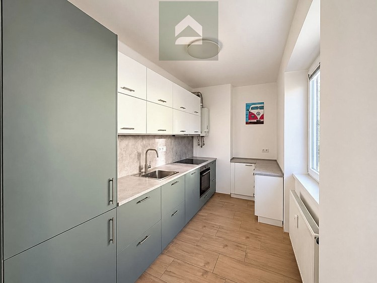Pronájem bytu 2+1, 78 m² (6 z 20)