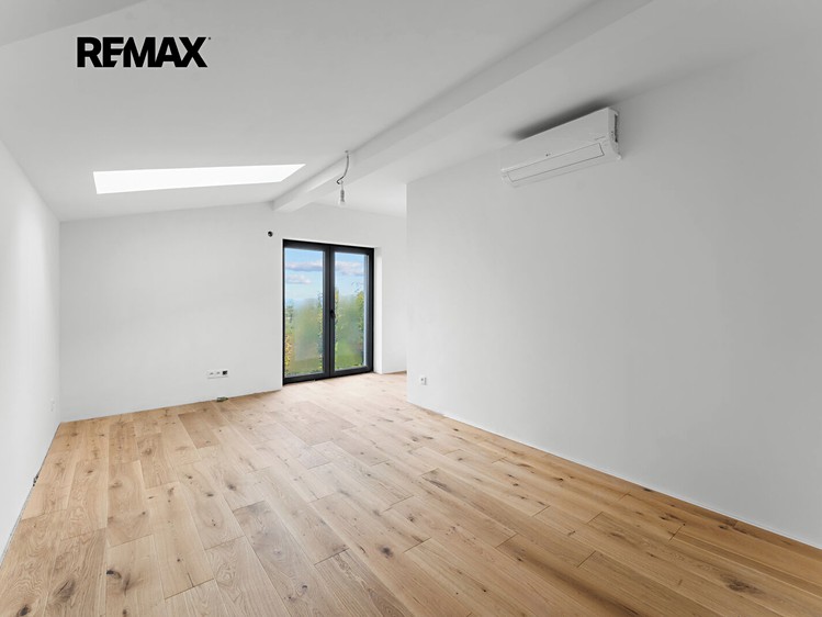 Prodej domu, 151 m² (7 z 23)