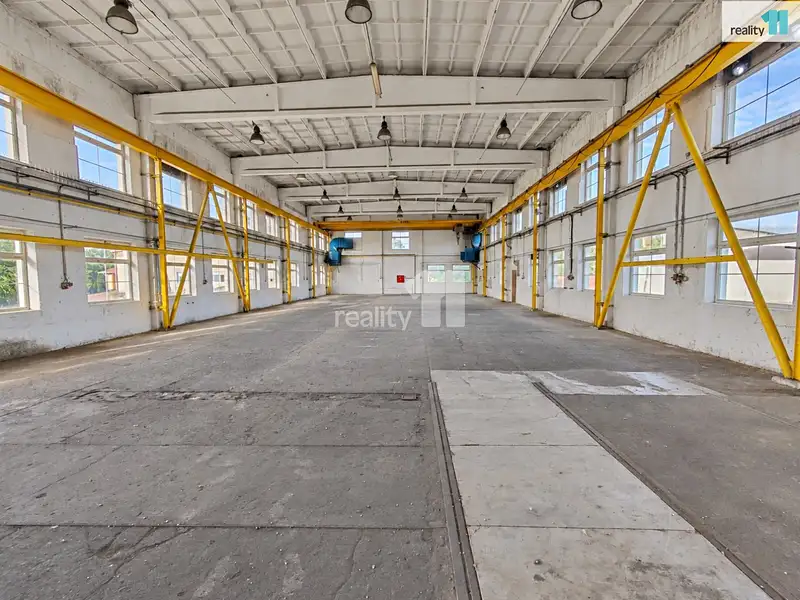 Pronájem skladového prostoru 710 m², Smidary – náhled fotky 3
