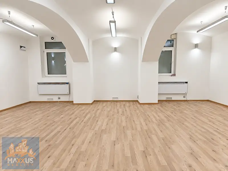 Prodej kanceláře 65 m², Praha – náhled fotky 2