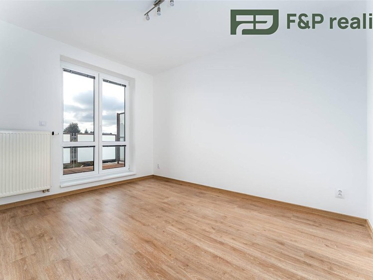 Квартира 4+kk в оренду, 93 м² (8 з 15)