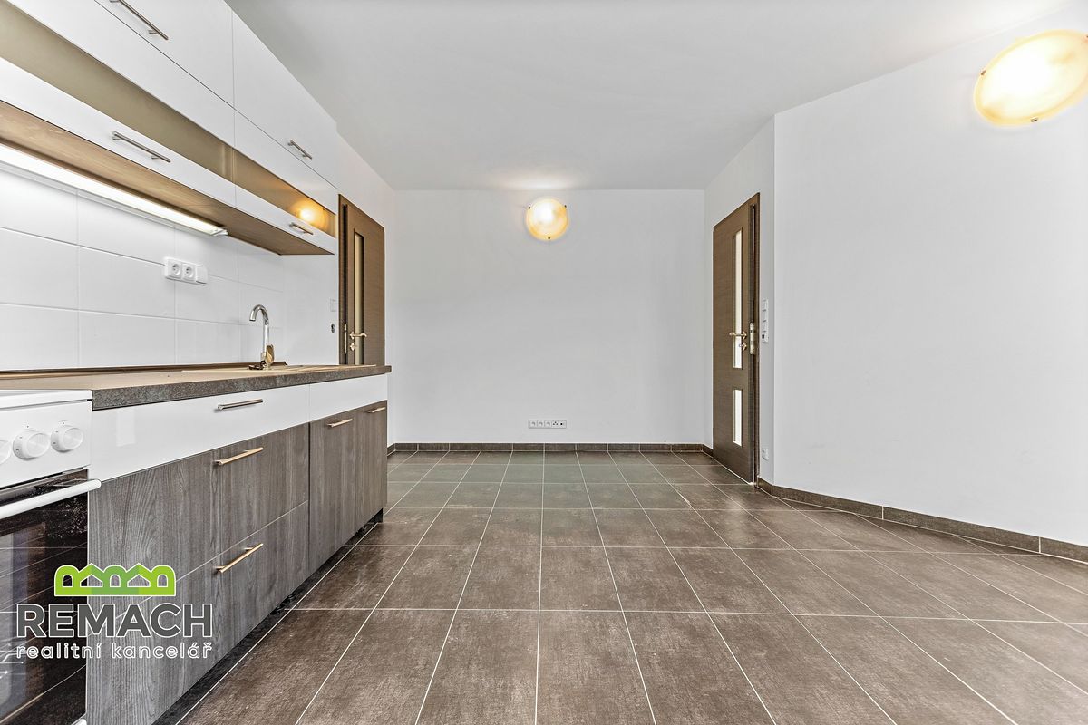 Pronájem bytu 2+kk 42 m²