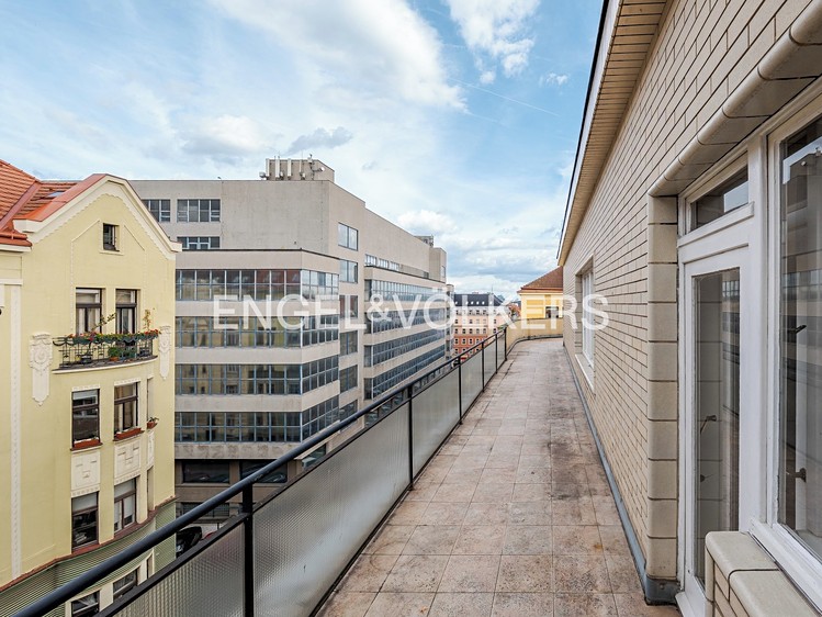 Pronájem bytu 3+1, 95 m² (3 z 10)