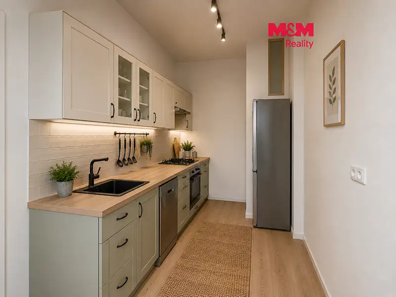 Prodej bytu 2+1 84 m², Hradec Králové – náhled fotky 1