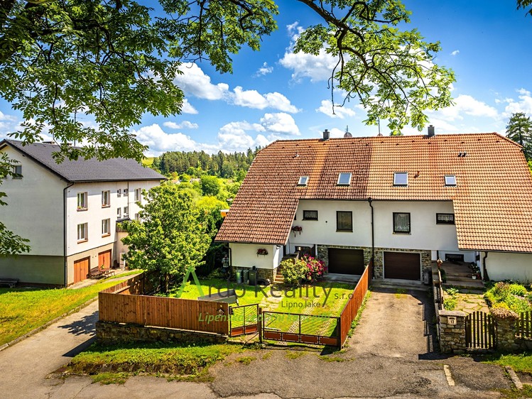 Haus zum Kauf, 211 m² (1 von 56)