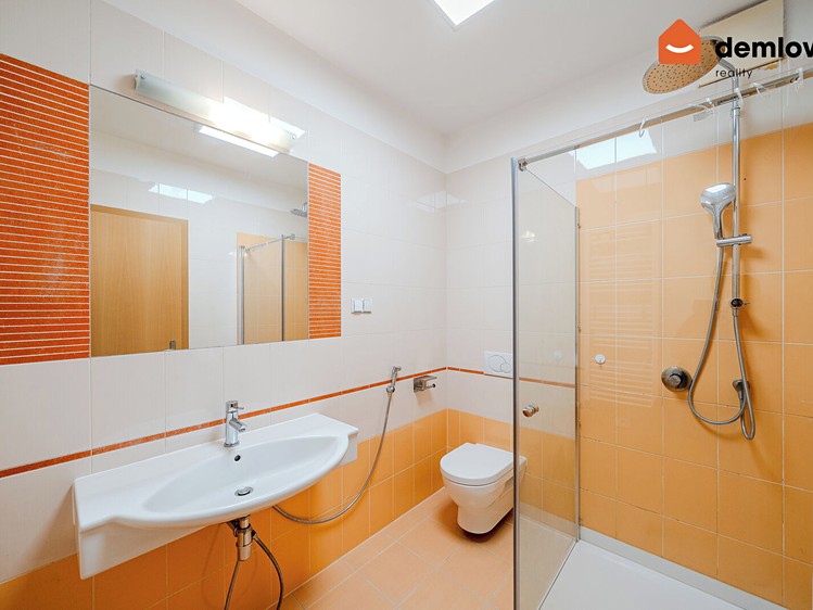 Квартира 4+kk в оренду, 122 м² (22 з 33)