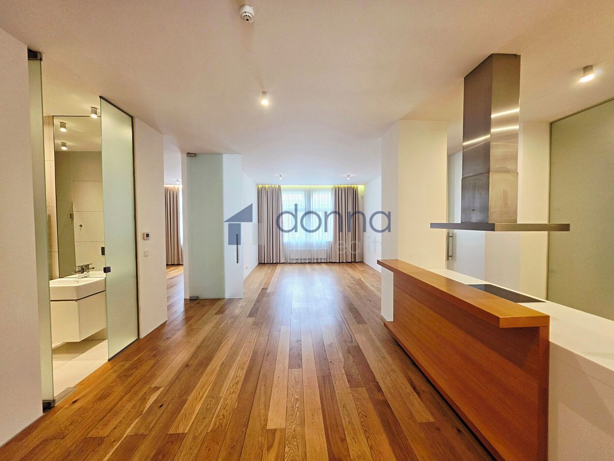 Pronájem bytu 5+kk 184 m²