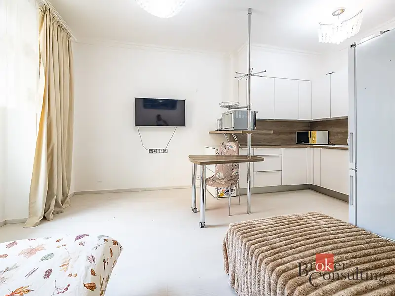 Prodej bytu 1+kk 35 m², Praha – náhled fotky 3