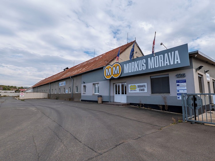 Комерційне приміщення на продаж, 3 013 м² (52 з 57)