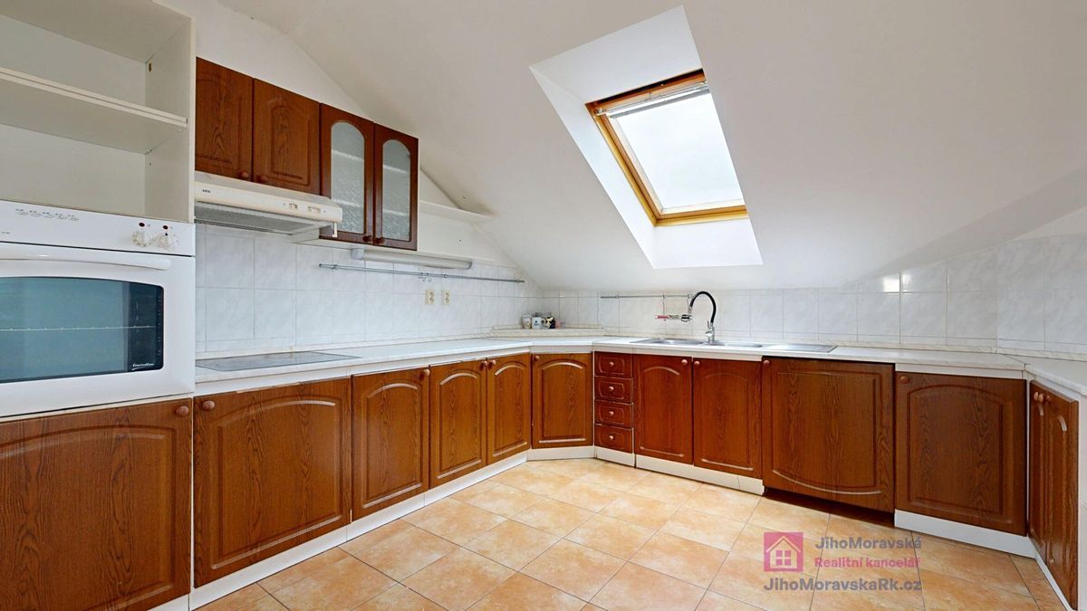 Pronájem bytu 5+1 233 m²
