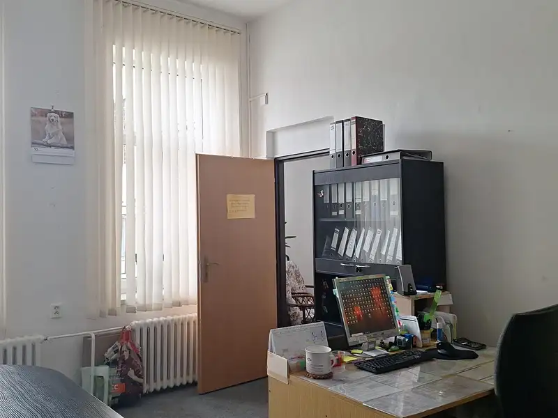 Pronájem kanceláře 18 m², Pardubice – náhled fotky 3