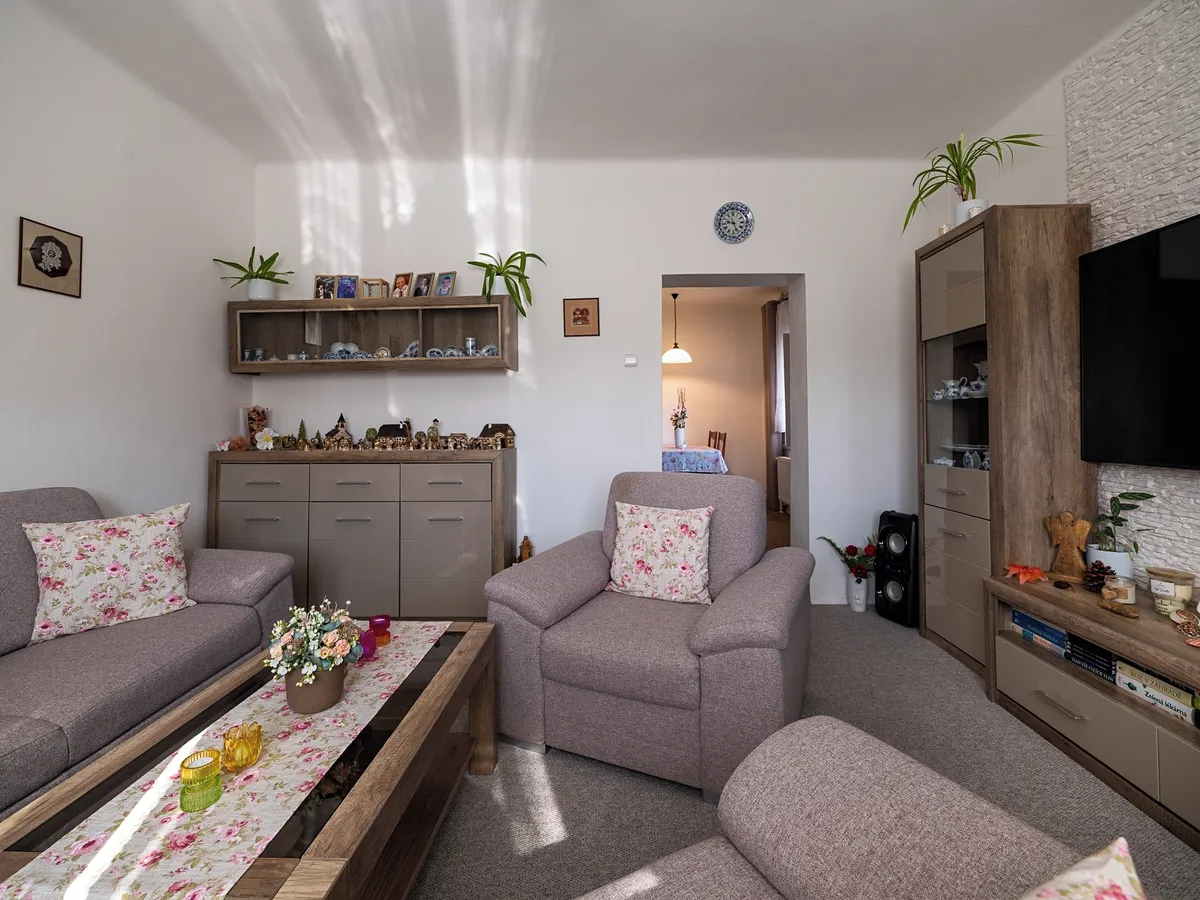 Prodej rodinného domu 90 m², pozemek 1071 m²