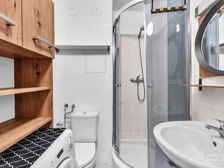 Wohnung 1+1 zur Miete, 29 m² (9 von 13)