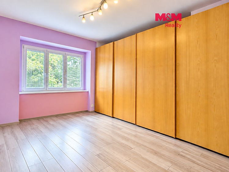 Wohnung 1+kk zum Kauf, 28 m² (1 von 12)