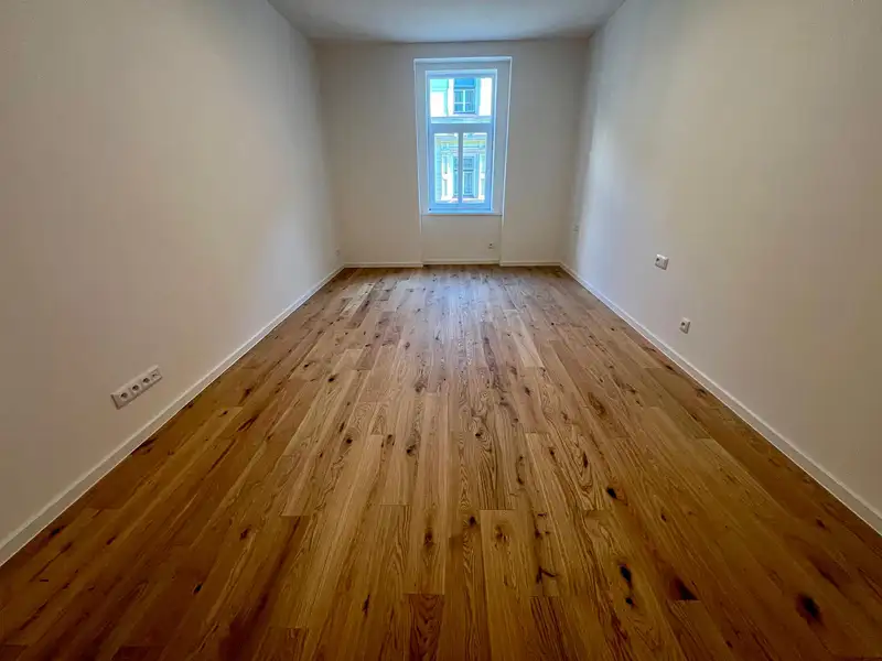 Pronájem bytu 1+kk 33 m², Praha – náhled fotky 1