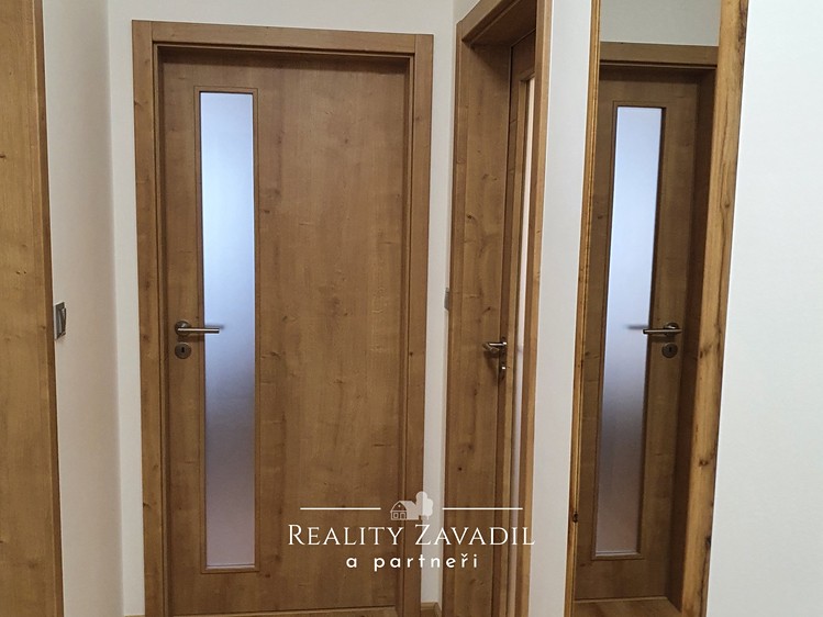 Pronájem bytu 2+kk, 52 m² (5 z 14)