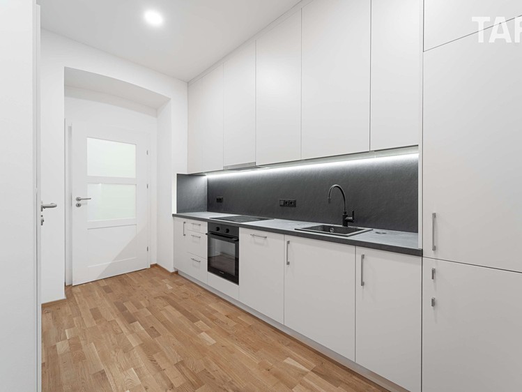 Prodej bytu 1+1, 46 m² (4 z 15)