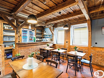 Комерційне приміщення в оренду, 216 м² (2 з 32)