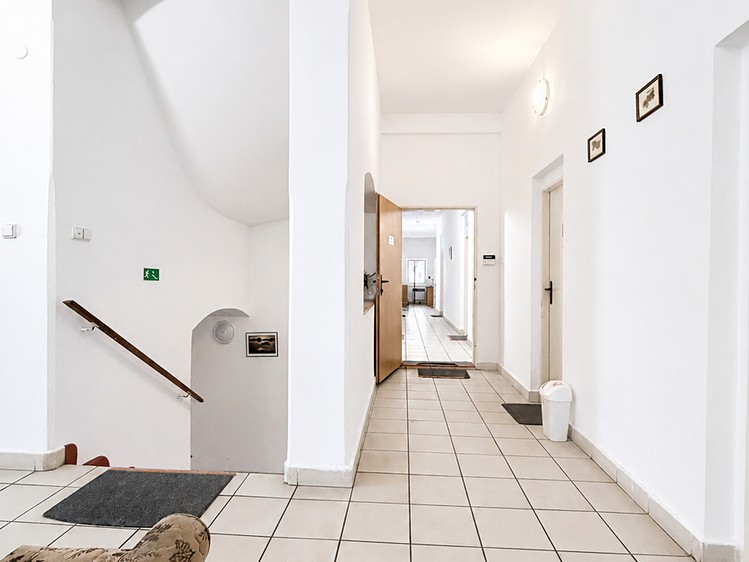 Комерційне приміщення на продаж, 801 м² (43 з 67)