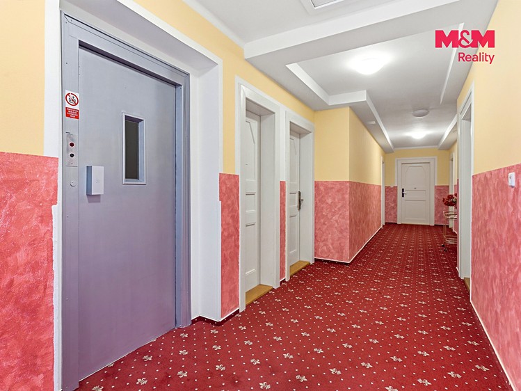 Prodej komerčního prostoru, 961 m² (13 z 30)