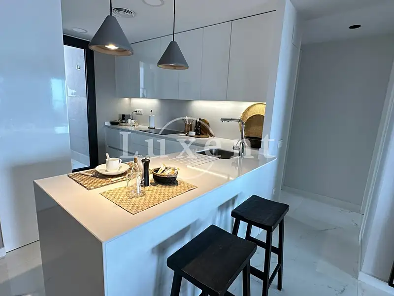 Prodej bytu 3+kk 80 m², Benidorm – náhled fotky 2
