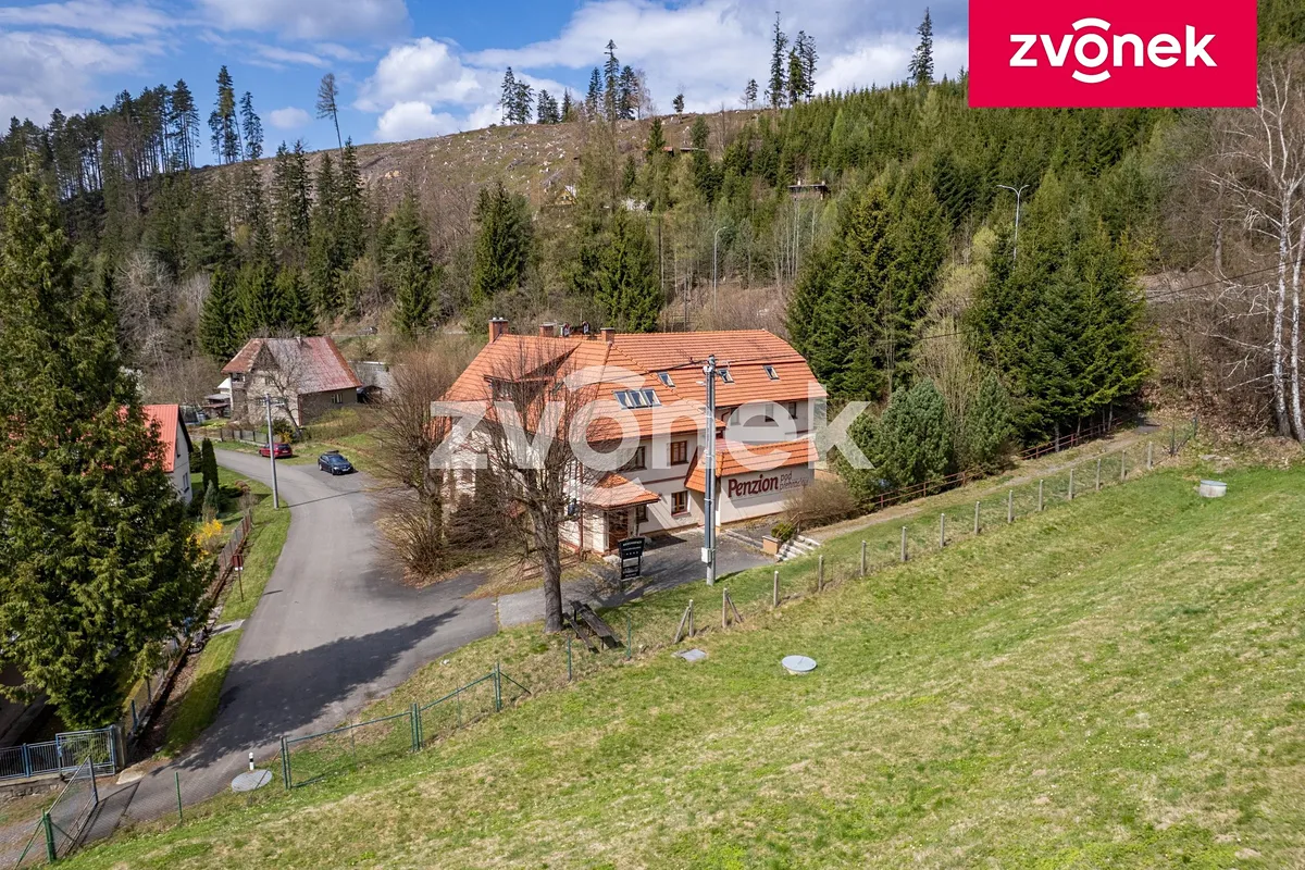 Prodej vícegeneračního domu 1086 m², pozemek 1269 m²