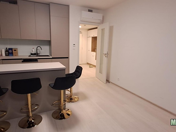 Квартира 2+kk в оренду, 71 м² (5 з 15)