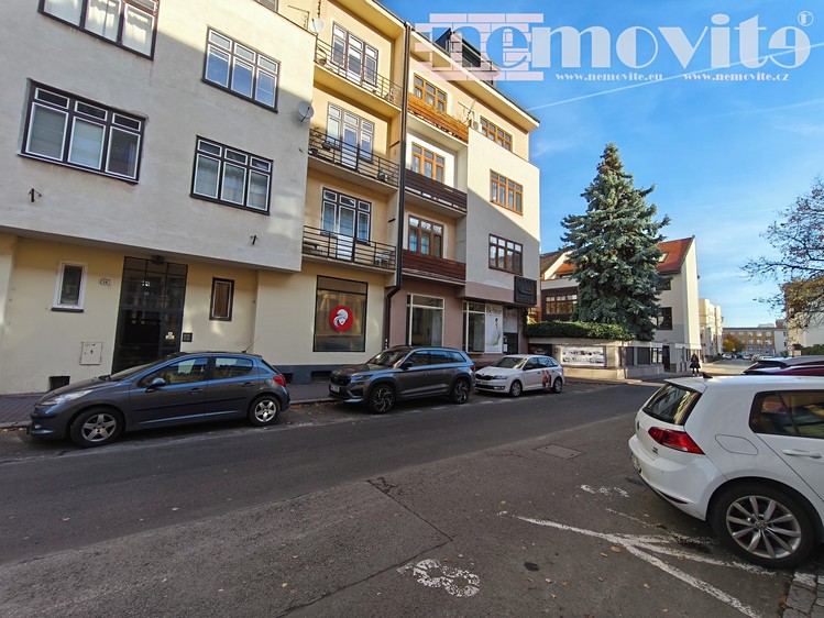 Комерційне приміщення на продаж, 73 м² (1 з 14)