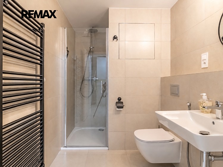 Квартира 1+kk в оренду, 39 м² (8 з 26)