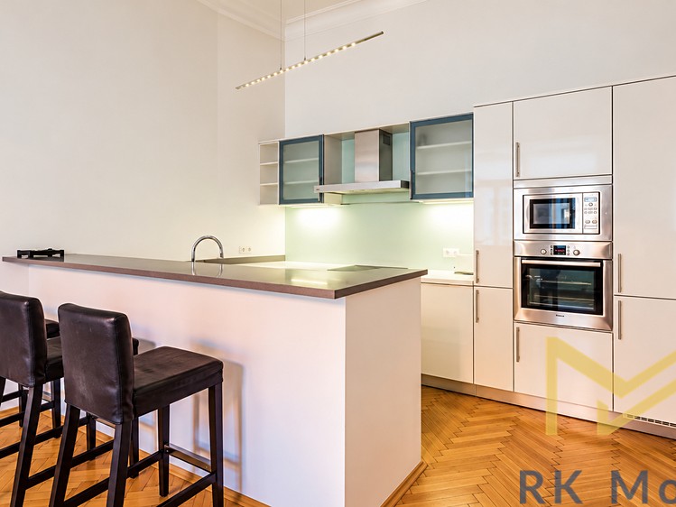 Квартира 3+kk в оренду, 130 м² (6 з 12)