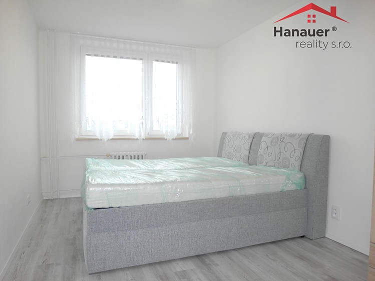 Pronájem bytu 2+kk, 40 m² (5 z 18)