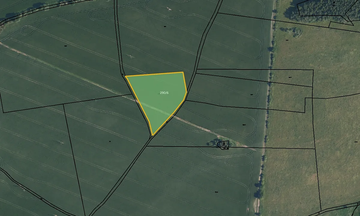 Prodej pole 5948 m²