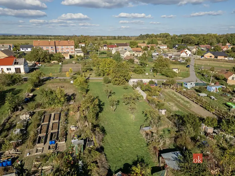 Prodej stavebního pozemku 885 m², Litobratřice – náhled fotky 3