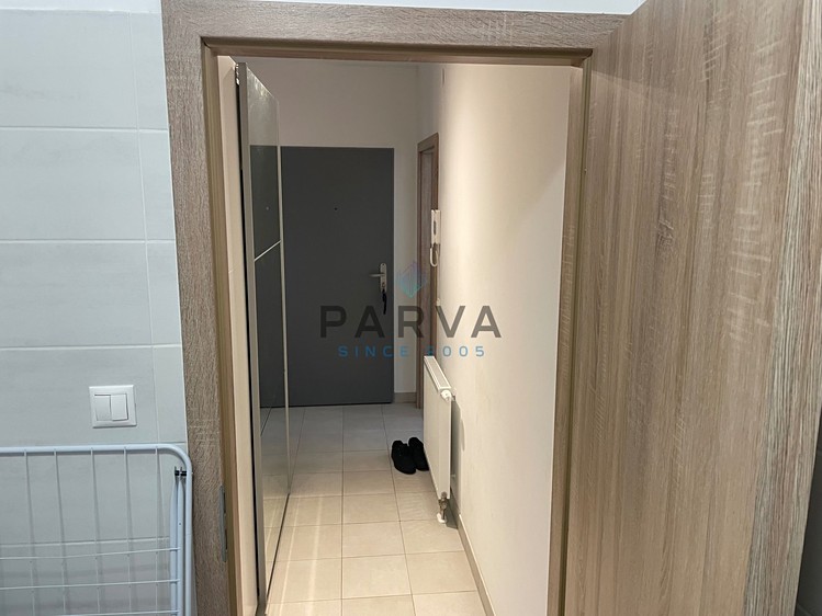 Квартира 2+kk в оренду, 34 м² (5 з 5)