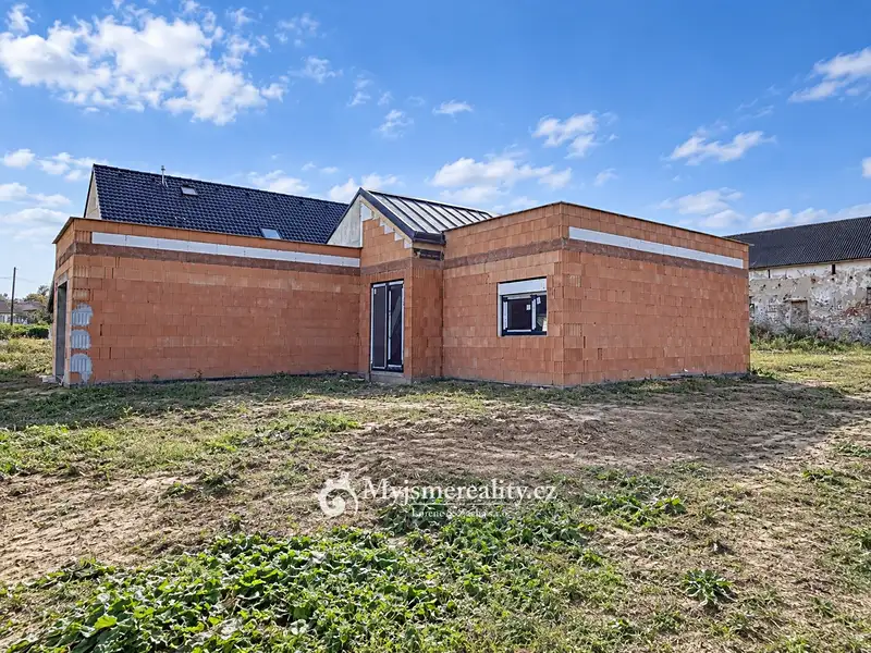 Prodej rodinného domu 168 m², pozemek 939 m², Oleksovice – náhled fotky 1