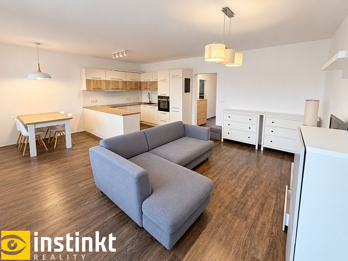 Pronájem bytu 3+kk 74 m² – fotografie 4