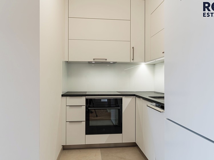 Pronájem bytu 1+kk, 36 m² (4 z 15)