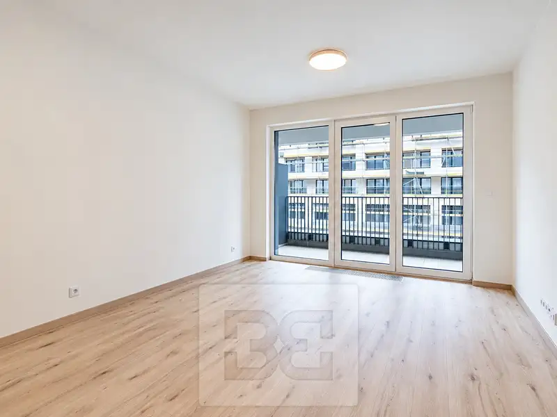 Pronájem bytu 1+kk 32 m², Praha – náhled fotky 3