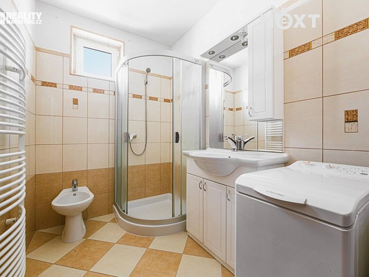 Prodej domu, 210 m² (15 z 26)